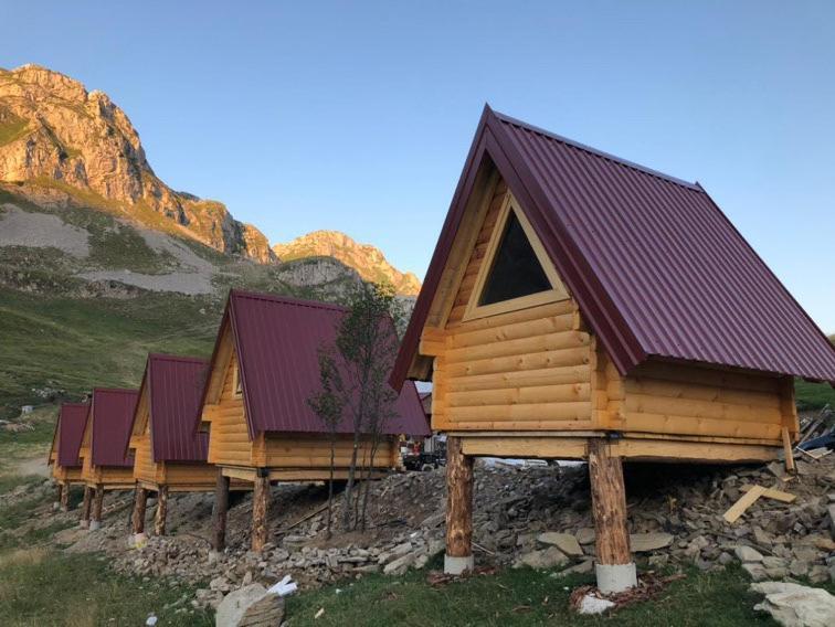 Bed and Breakfast Kapetanovo Jezero Bungalov Podgorica Exterior foto