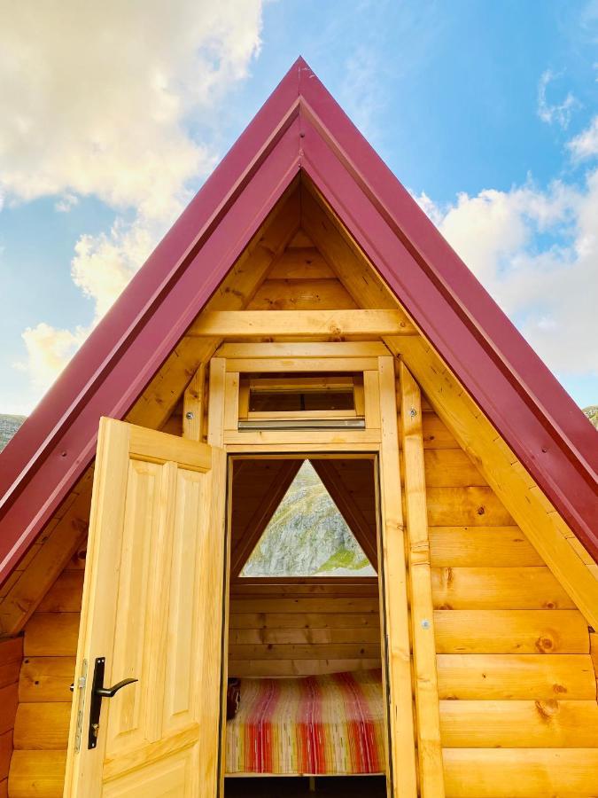 Bed and Breakfast Kapetanovo Jezero Bungalov Podgorica Exterior foto